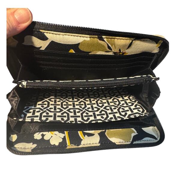 Vera Bradley Zip-Around Wallet Retired Dogwood Pattern 8” x 4.5” - Picture 4 of 5
